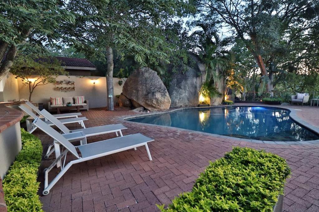 La Roca Guest House Mbombela Eksteriør bilde